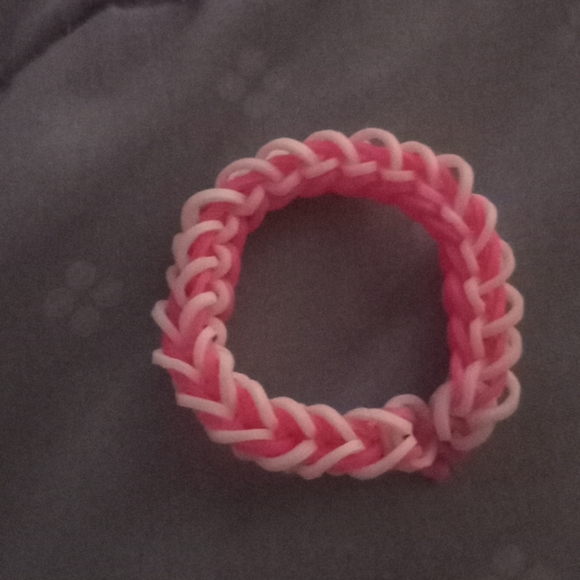 Rainbow loom bracelets - Picture 3 of 4
